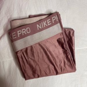 Nike Pro HyperCool Leggings